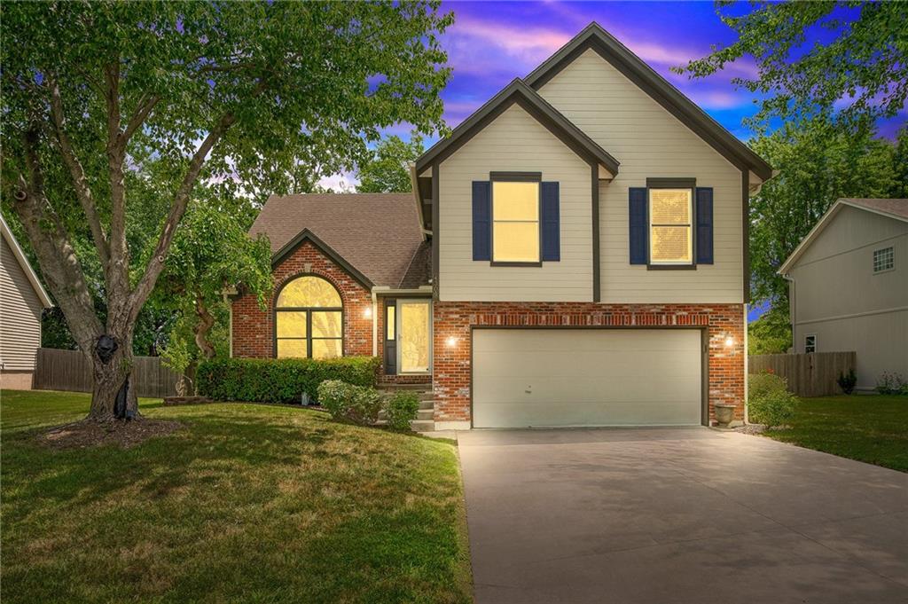 4309 Ne Blue Jay Circle Property Photo 1