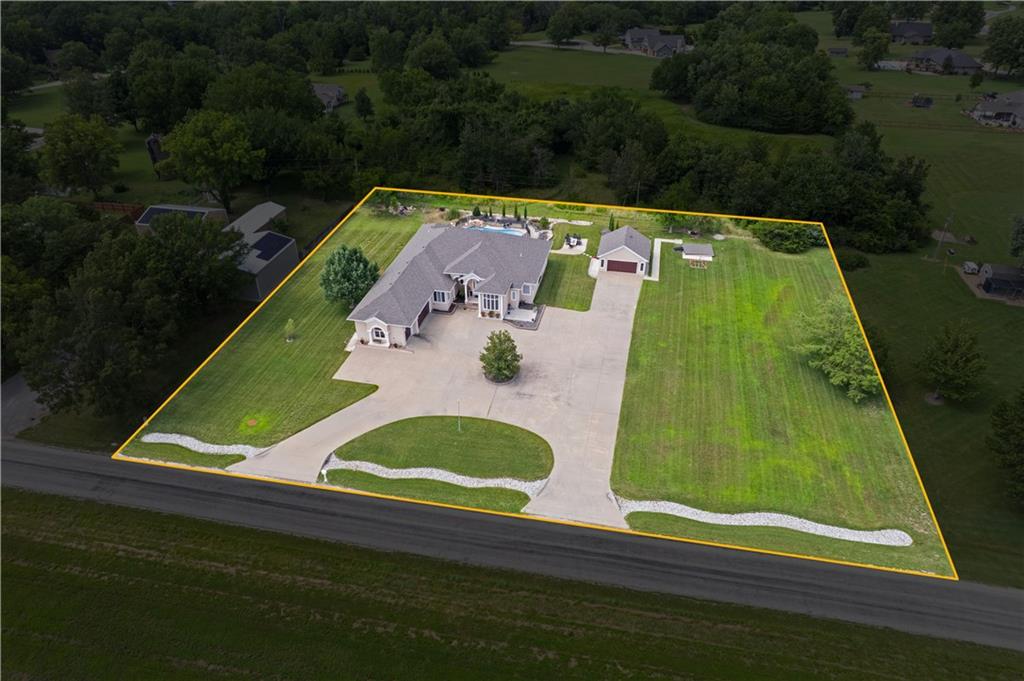 1702 Cedar Ridge Road Property Photo 4