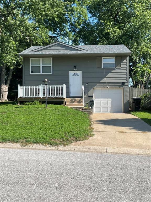 18406 E Shoshone Drive Property Photo 1