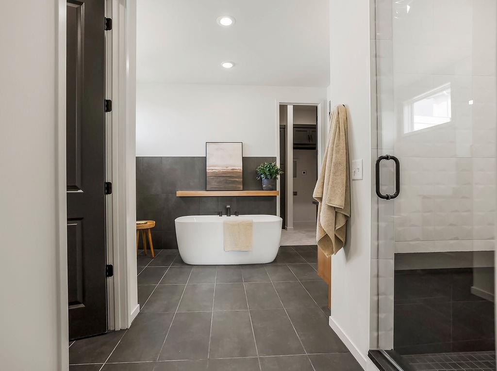 18221 W 168th Terrace Property Photo 17