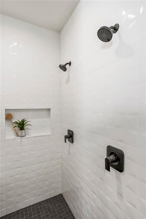 18221 W 168th Terrace Property Photo 19