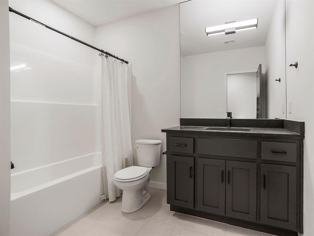 18221 W 168th Terrace Property Photo 31