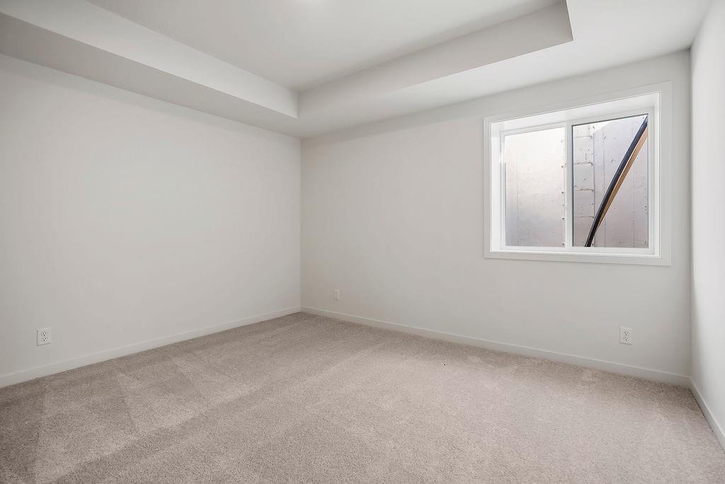 18221 W 168th Terrace Property Photo 32