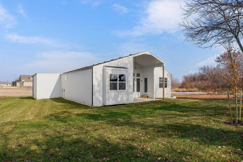 18221 W 168th Terrace Property Photo 34