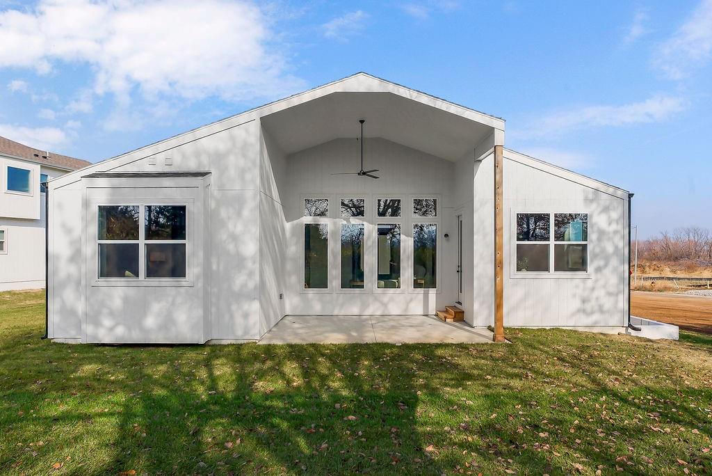 18221 W 168th Terrace Property Photo 35