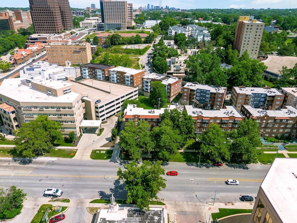 210 E Emanuel Cleaver #3e Boulevard Property Photo 29