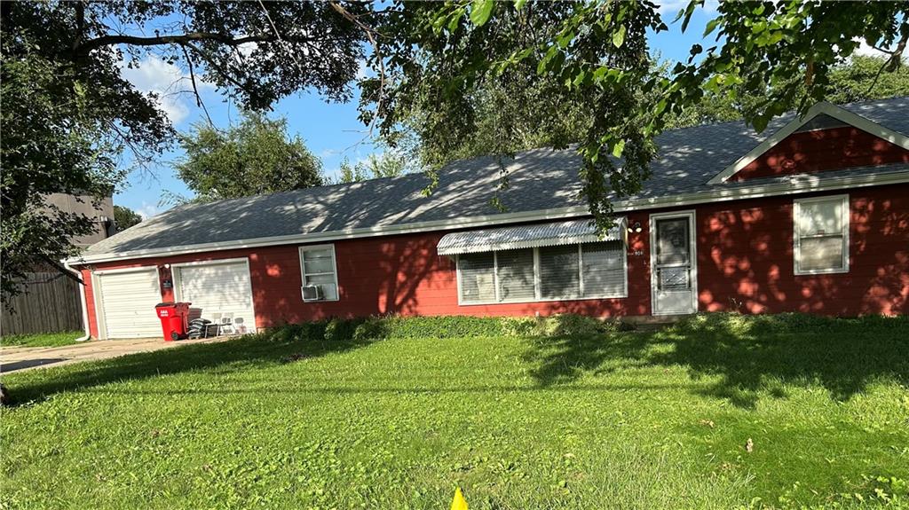 908 S Business Highway 13 Highway Property Photo