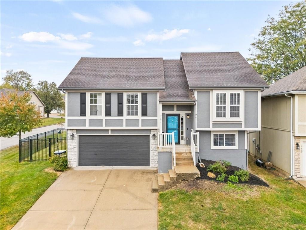 747 E 124th Street Property Photo 1