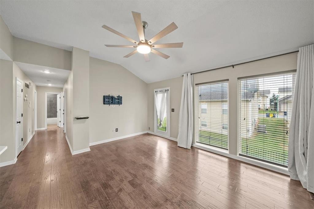 747 E 124th Street Property Photo 8