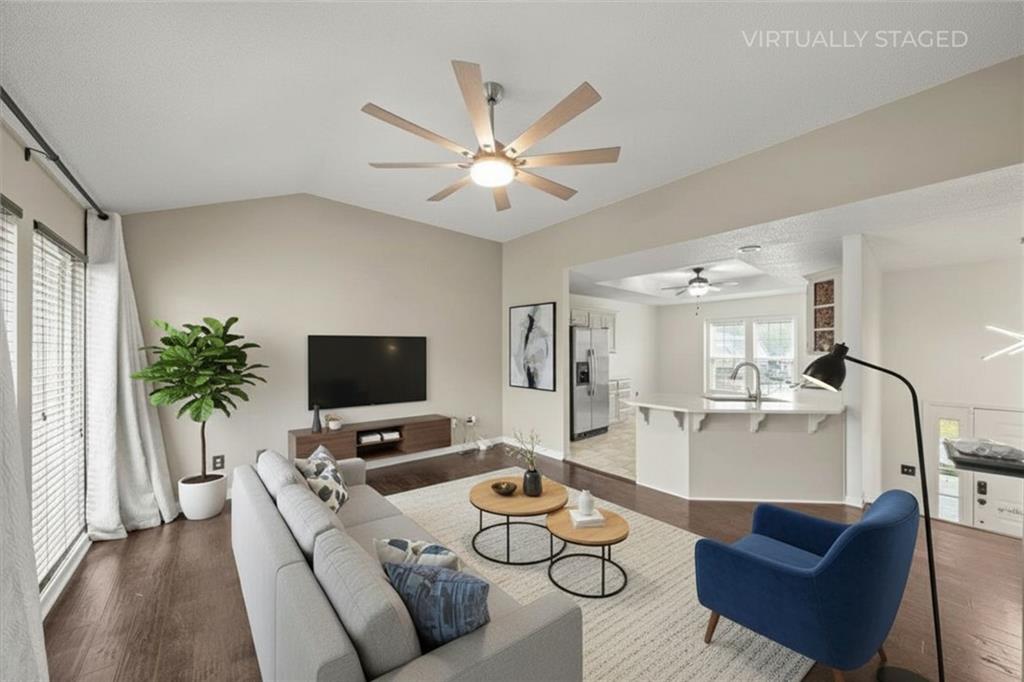 747 E 124th Street Property Photo 9