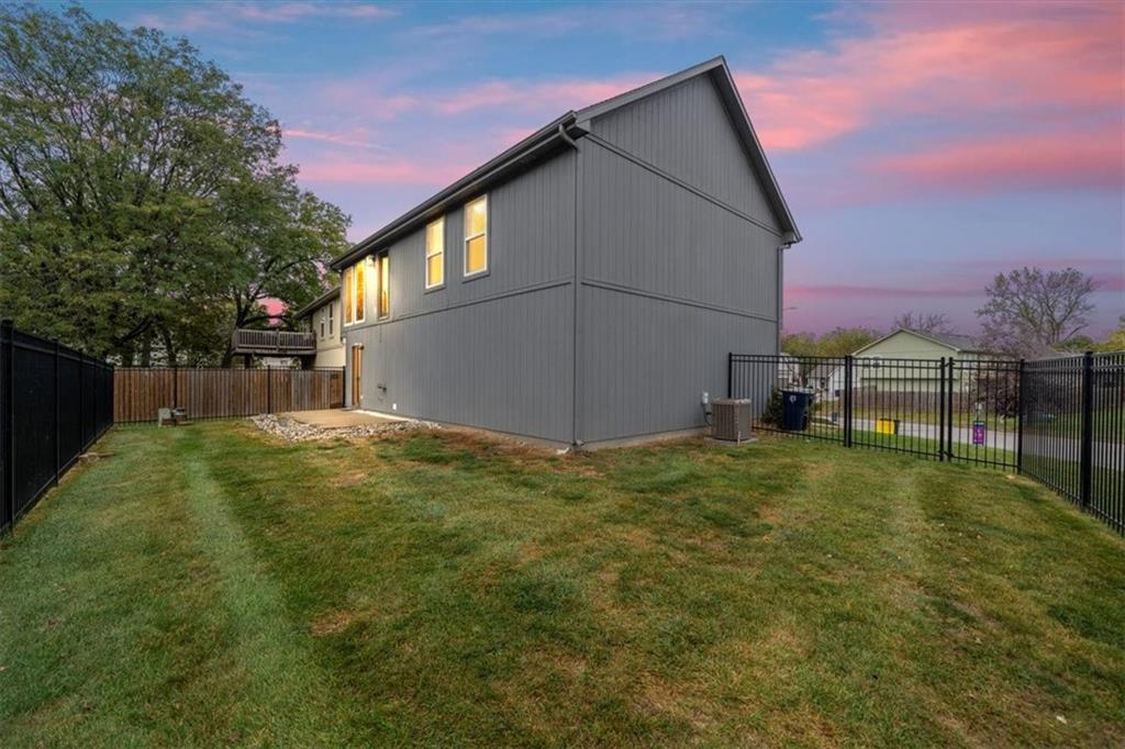 747 E 124th Street Property Photo 39