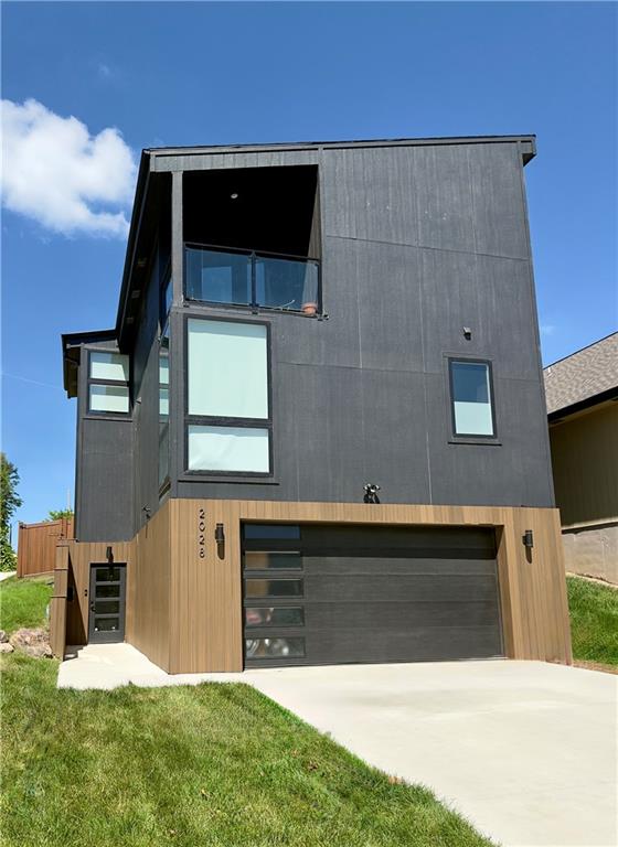 2028 Olive Street Property Photo 1
