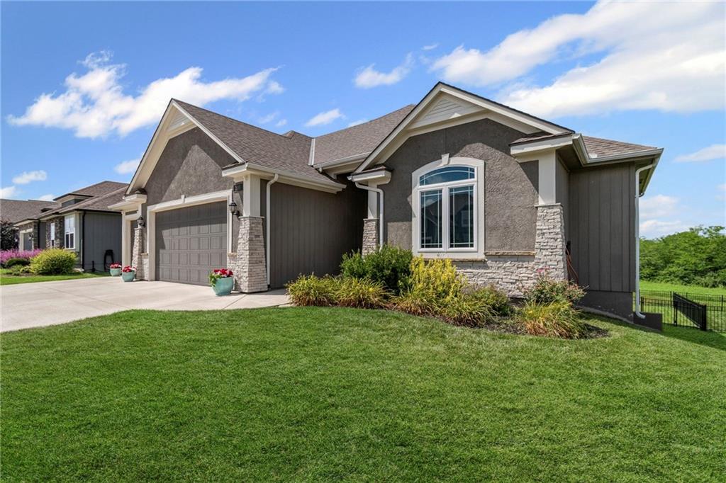 2010 Ne 114th Terrace Property Photo 5