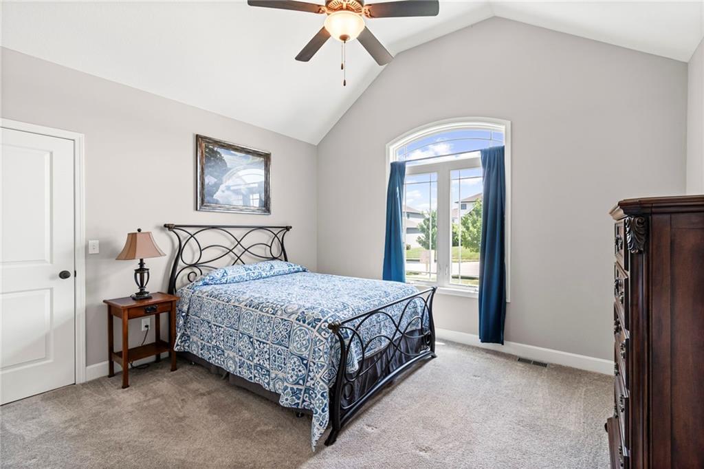 2010 Ne 114th Terrace Property Photo 24