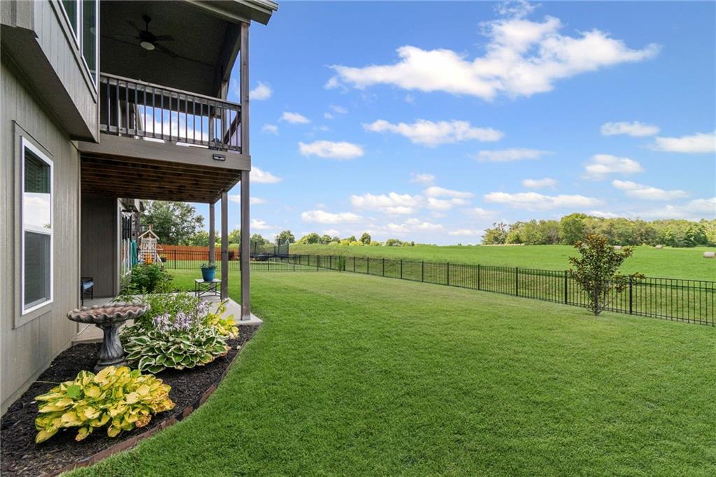 2010 Ne 114th Terrace Property Photo 43