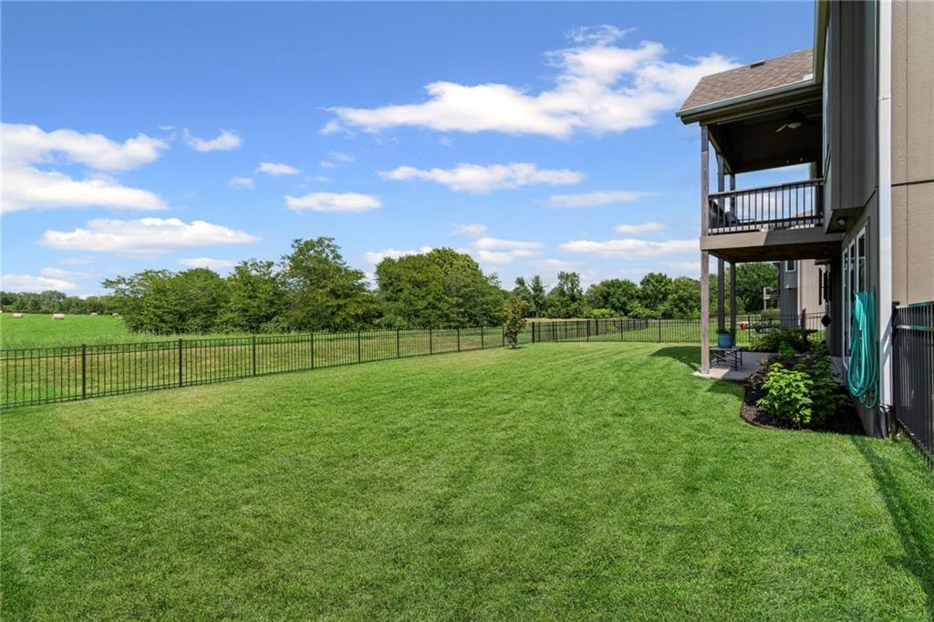 2010 Ne 114th Terrace Property Photo 44