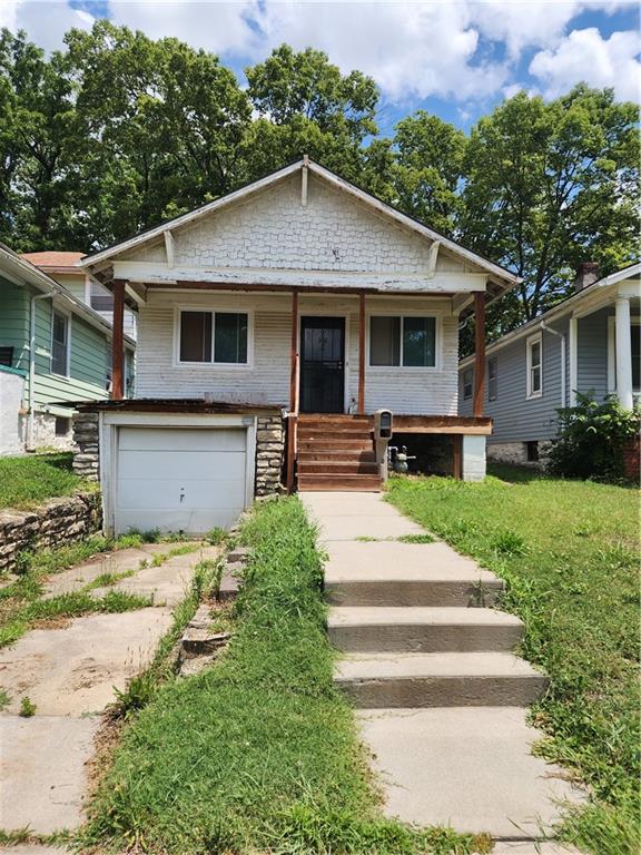 4139 Flora Avenue Property Photo 1