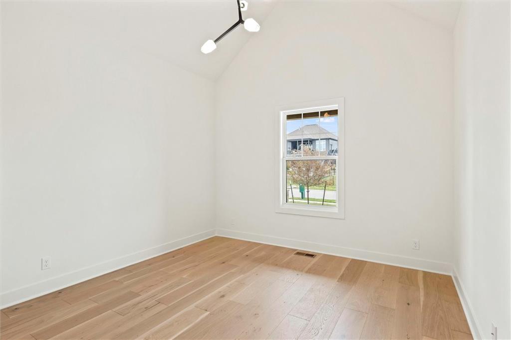 1319 Granton Lane Property Photo 25