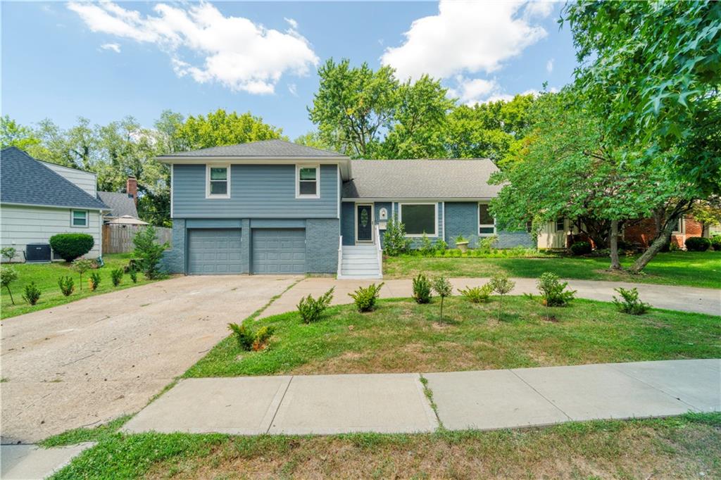 9820 Roe Avenue Property Photo 1
