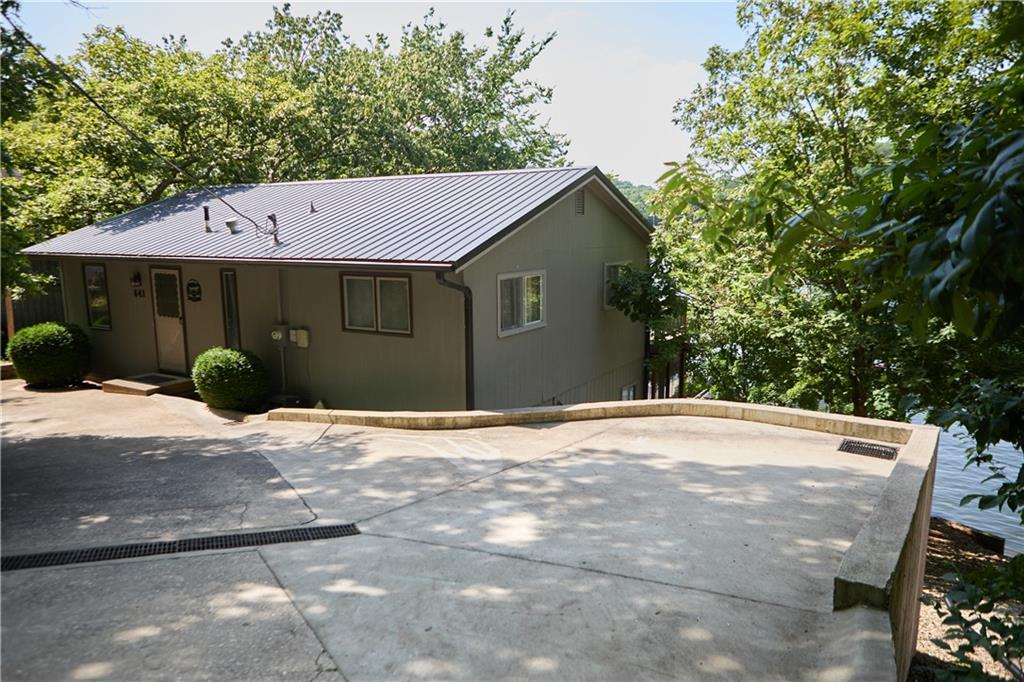 641 Hyde Park Drive Property Photo 1
