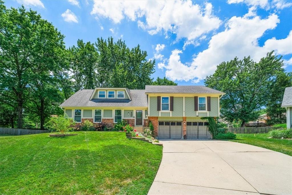 200 Ne Oak Tree Lane Property Photo 1