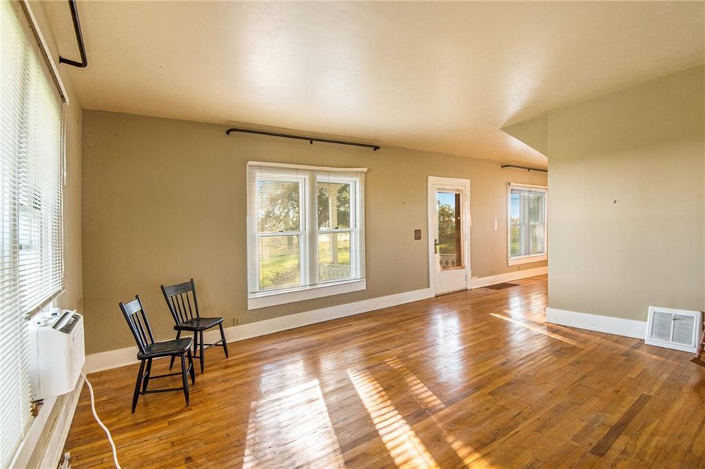 10818 S County Rd Jj Highway Property Photo 8