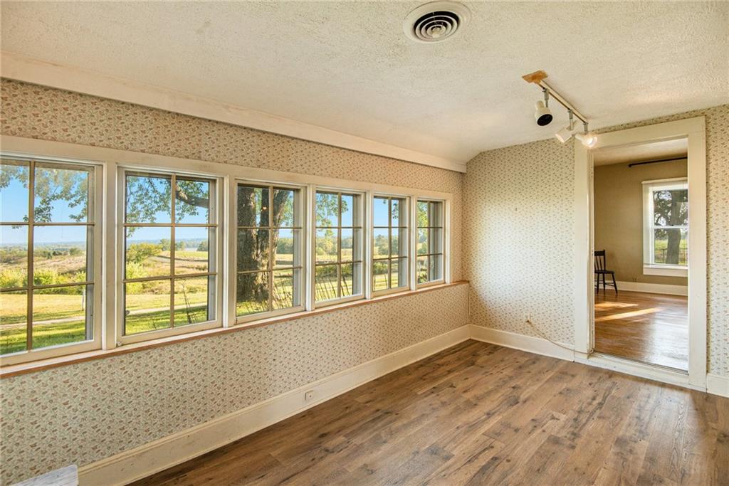 10818 S County Rd Jj Highway Property Photo 12