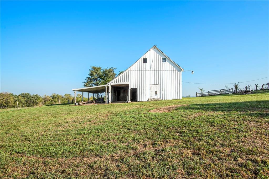 10818 S County Rd Jj Highway Property Photo 32