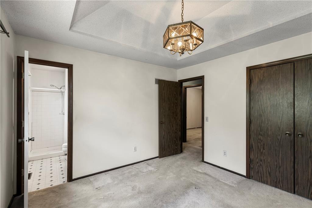 1425 W Poplar Street Property Photo 8