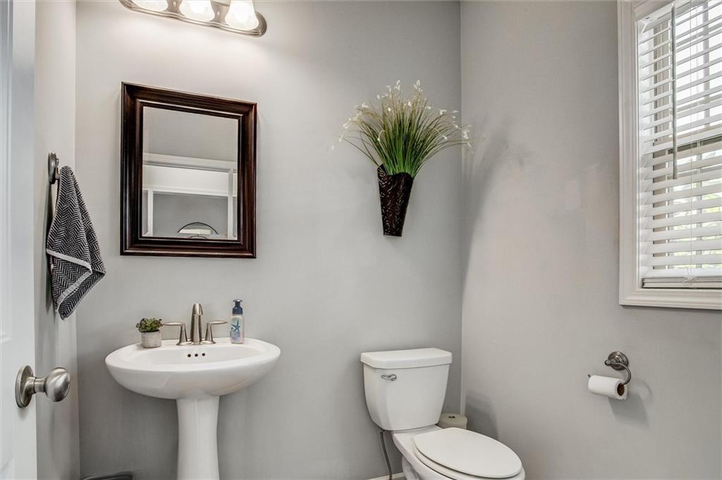 1612 March Lane Property Photo 5