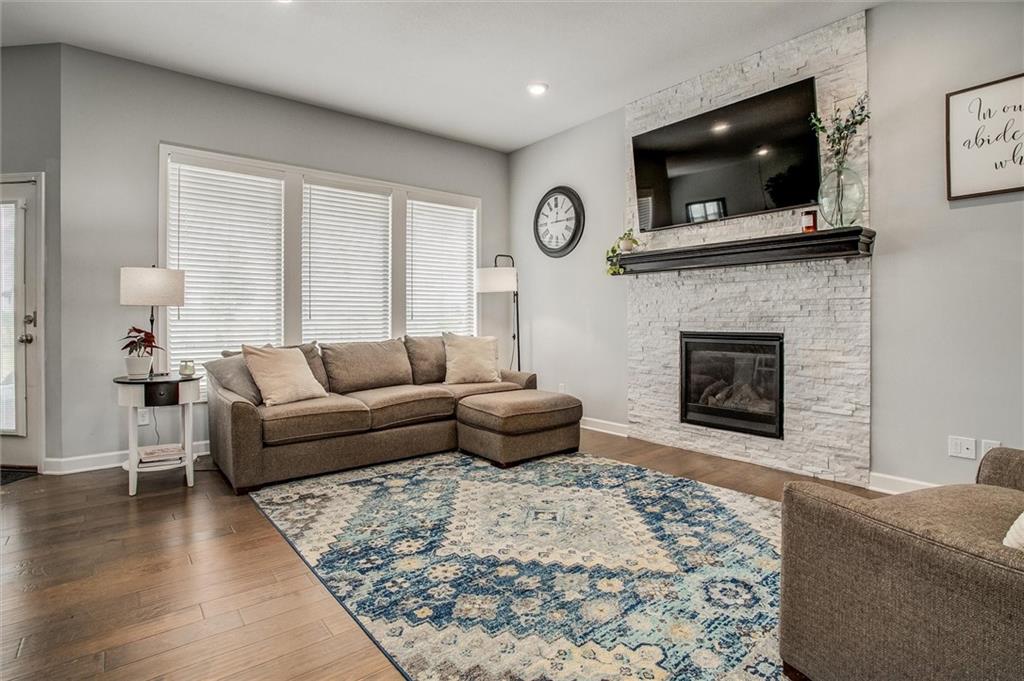 1612 March Lane Property Photo 11