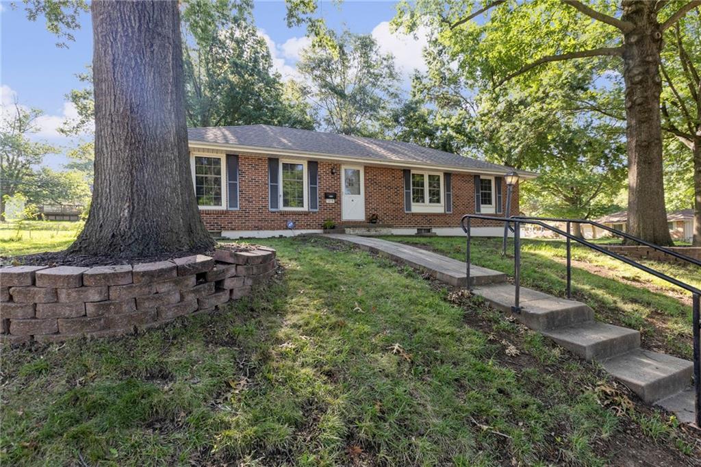 1019 Sw Ingleside Place Property Photo 1