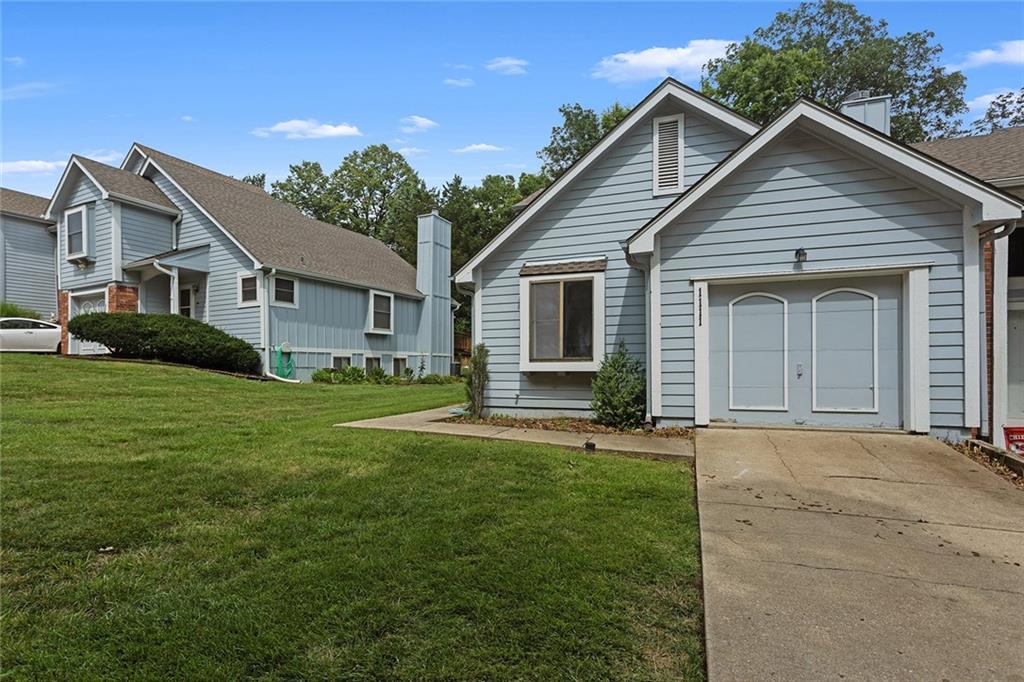 1111 N 84th Terrace Property Photo 3