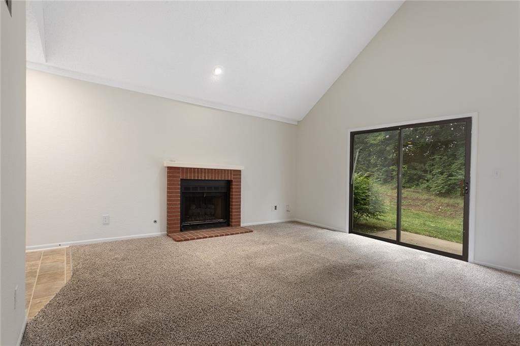 1111 N 84th Terrace Property Photo 8