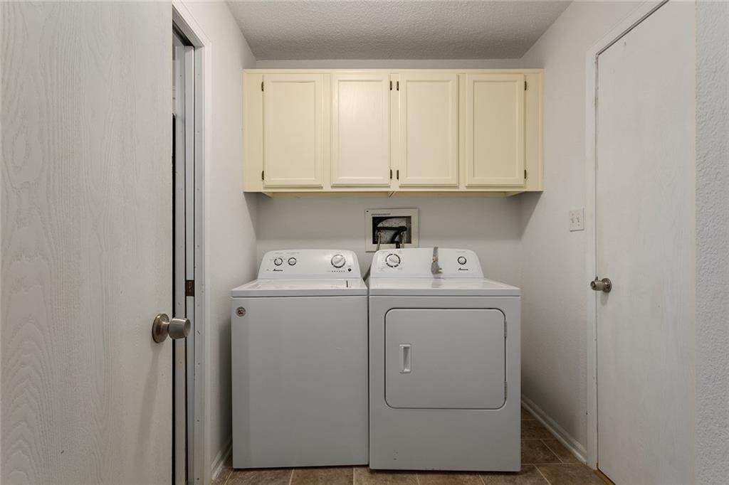 1111 N 84th Terrace Property Photo 13