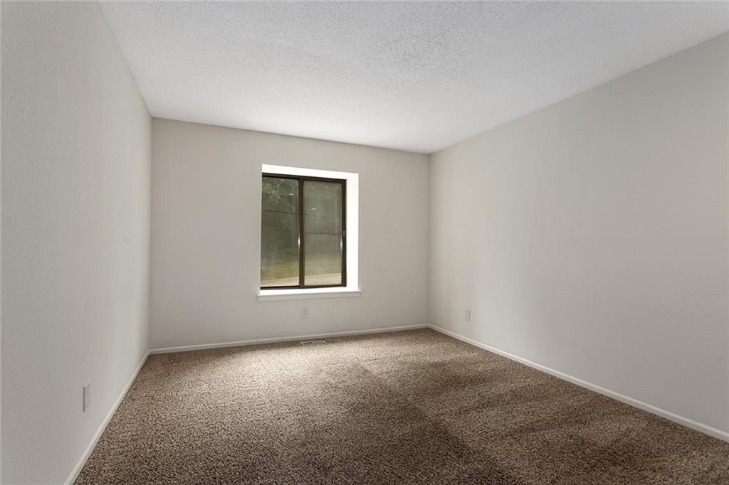 1111 N 84th Terrace Property Photo 16