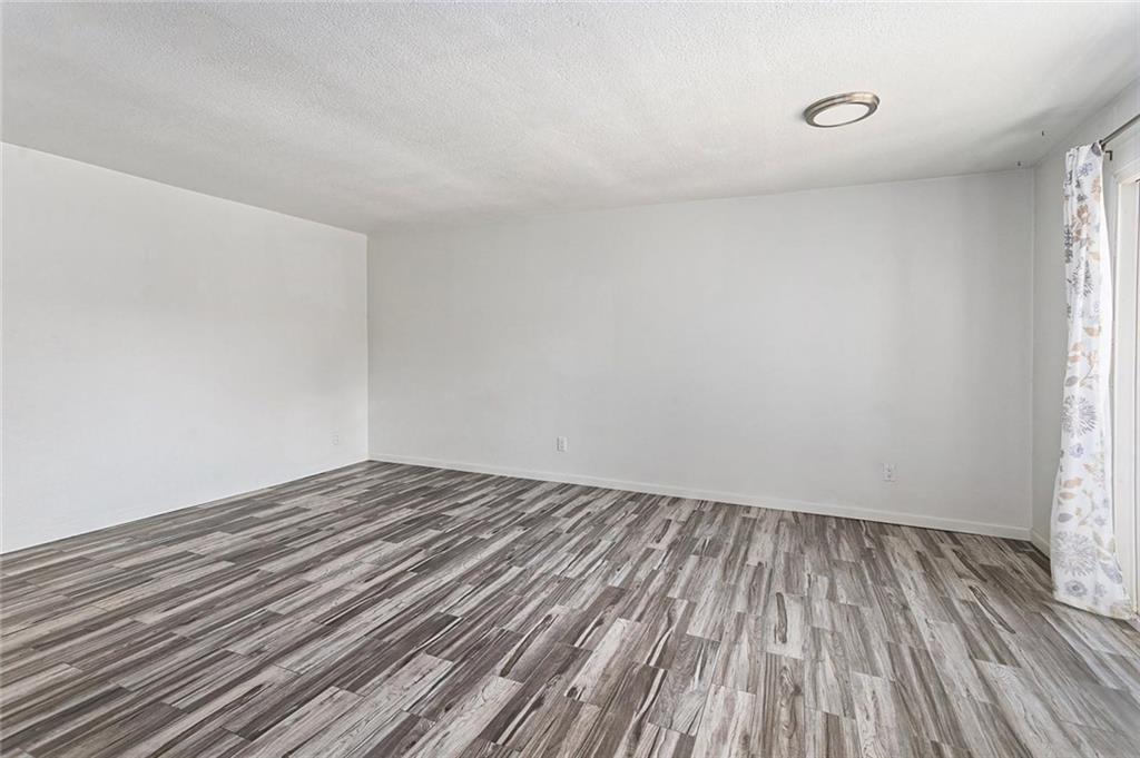 4063 Warwick Boulevard Property Photo 5
