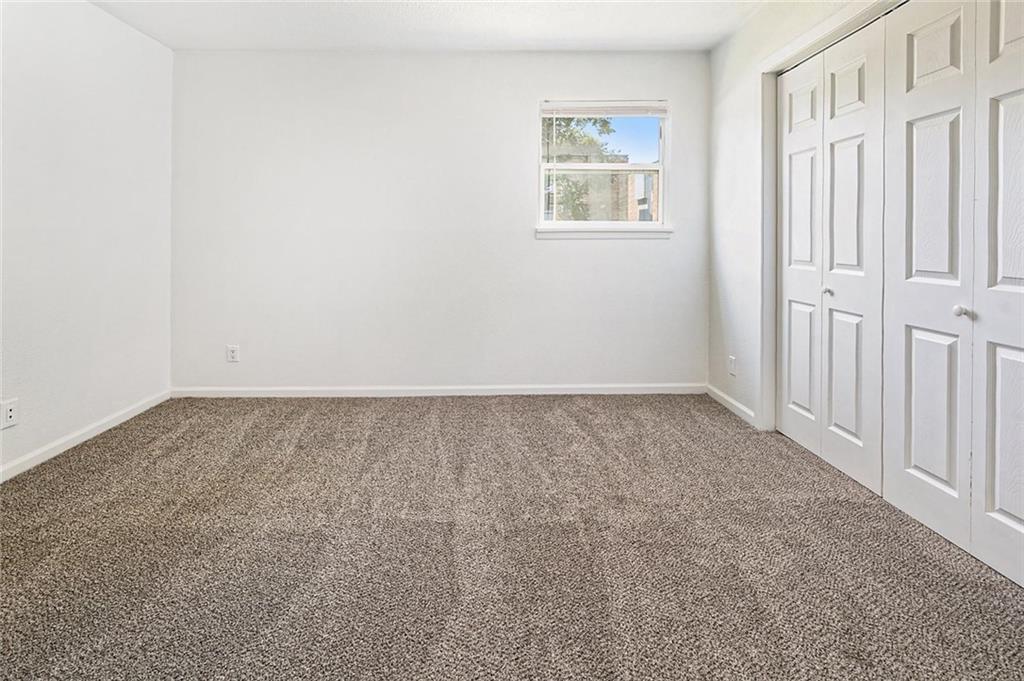 4063 Warwick Boulevard Property Photo 7