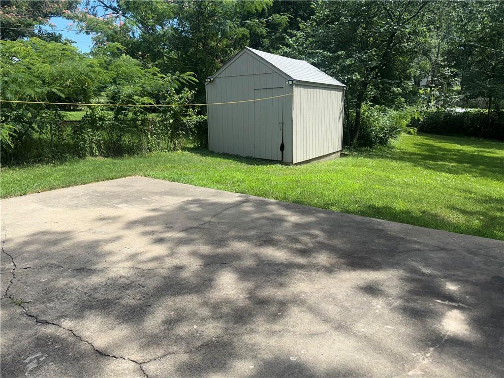 8955 E 54th Street Property Photo 5