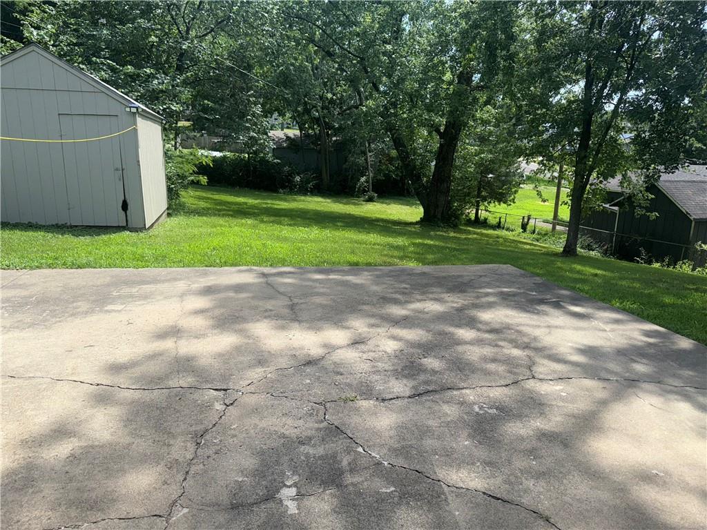 8955 E 54th Street Property Photo 7