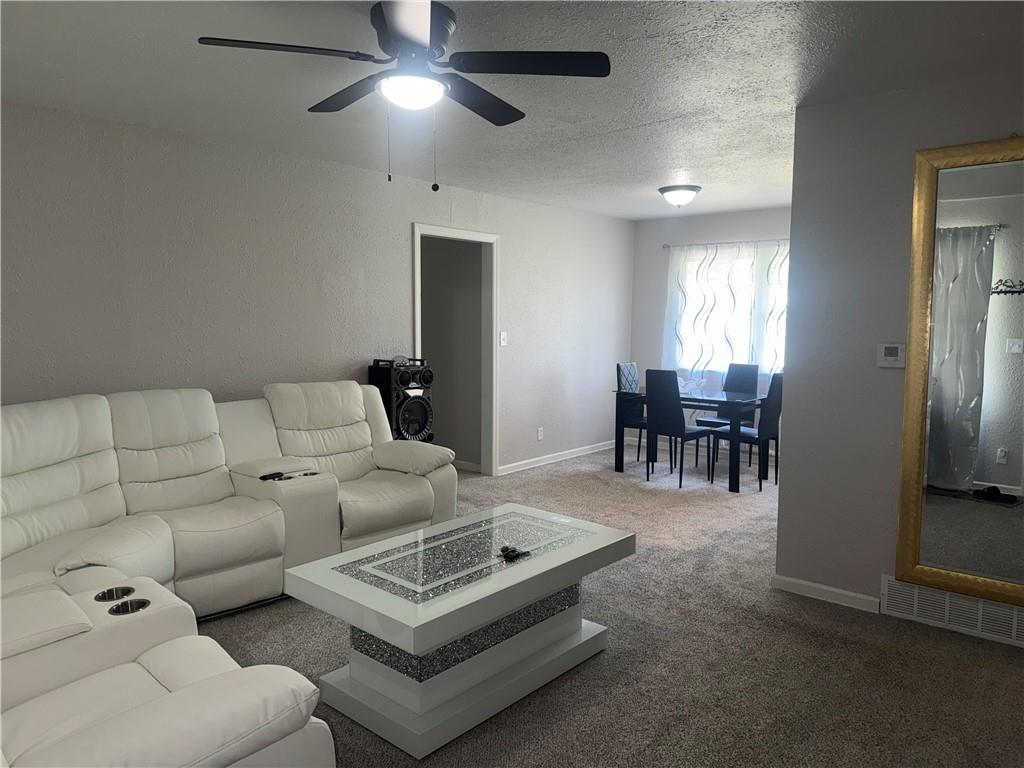 8955 E 54th Street Property Photo 8