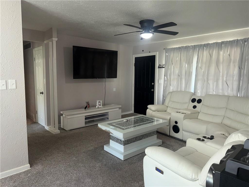 8955 E 54th Street Property Photo 9