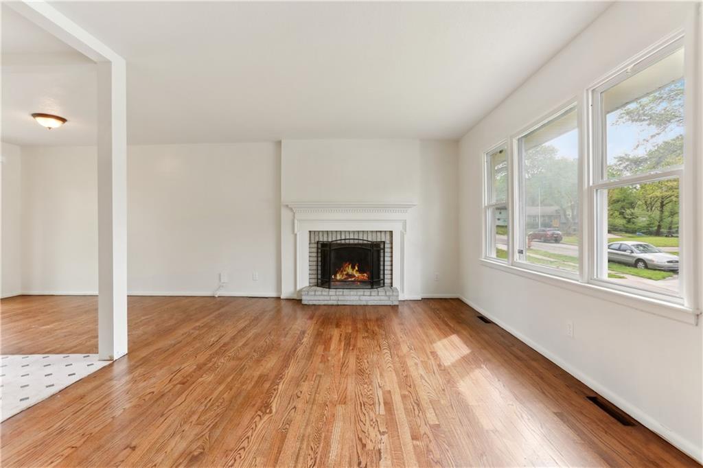 9312 Fairwood Drive Property Photo 2