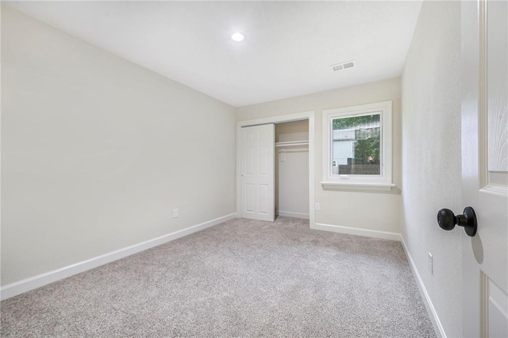 6610 Halsey Street Property Photo 16