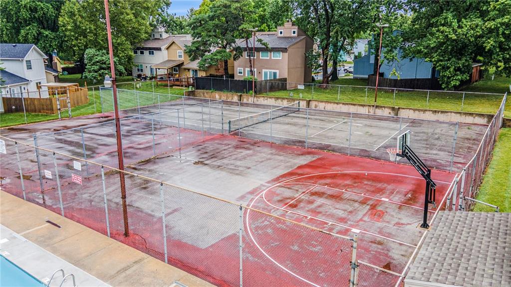 6610 Halsey Street Property Photo 24