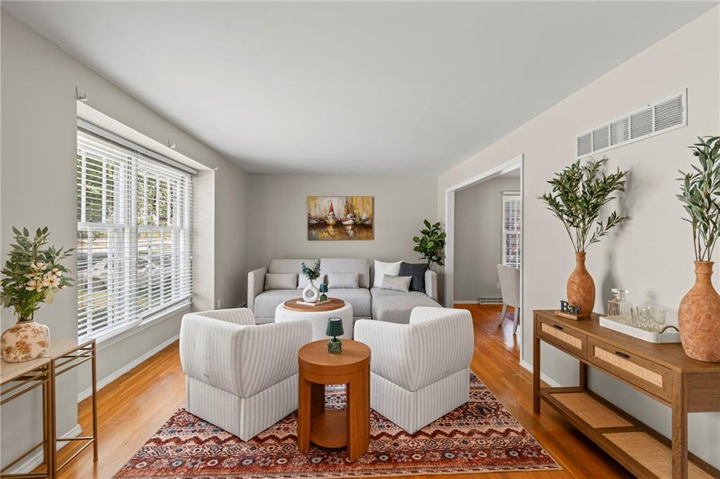 3407 Birchwood Drive Property Photo 4