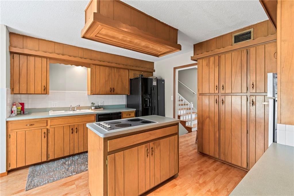 3407 Birchwood Drive Property Photo 8