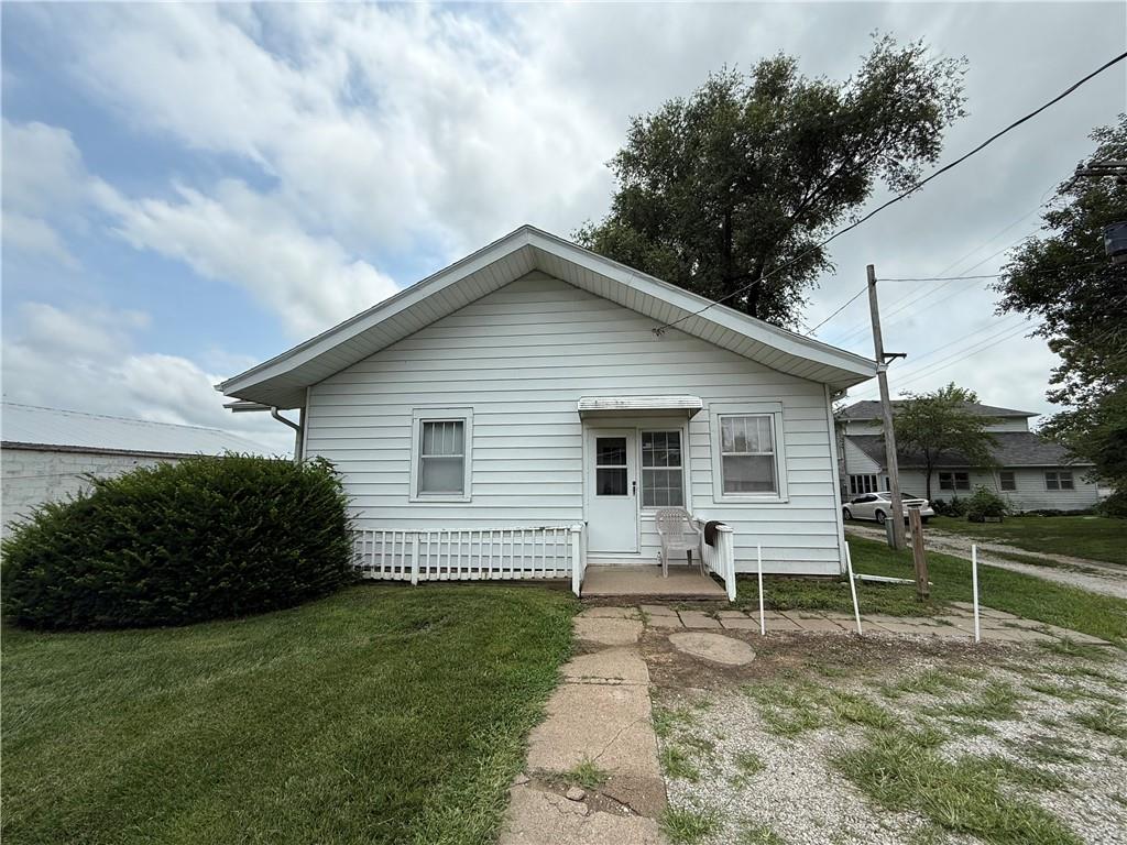 111 E Nodaway Street Property Photo 4