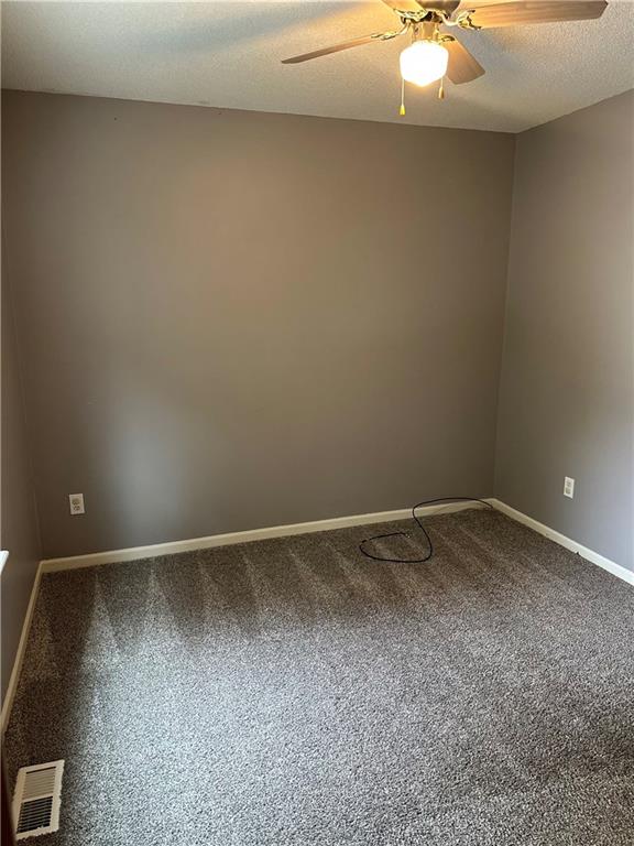 1214 Sw Windcrest Court Property Photo 17