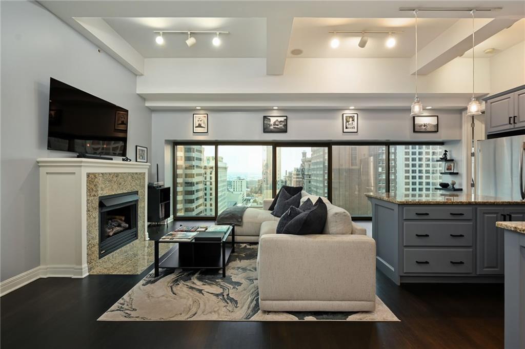 1101 Walnut Street Property Photo 4